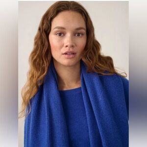 White + Warren Admiral Blue Cashmere Waffle Scarf 20590